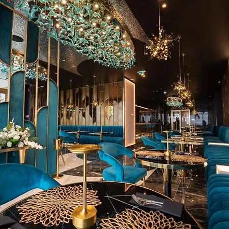 Elania & Hotel Kluž