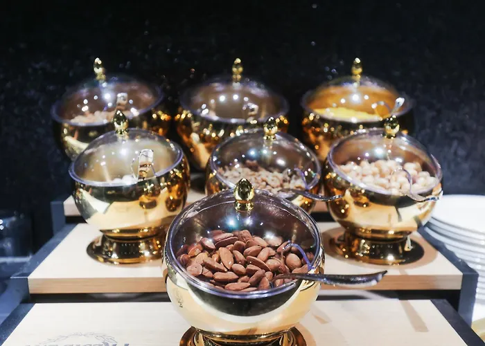 Elania & Hotel Kluž